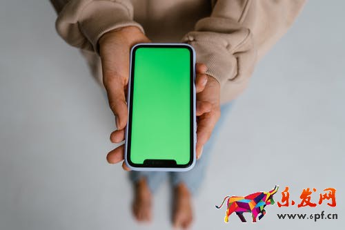 開淘寶店賣手機(jī)殼難嗎？賺錢嗎？